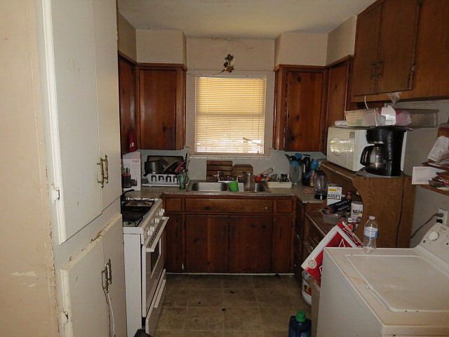 1st image of 1518 Bowie Dr