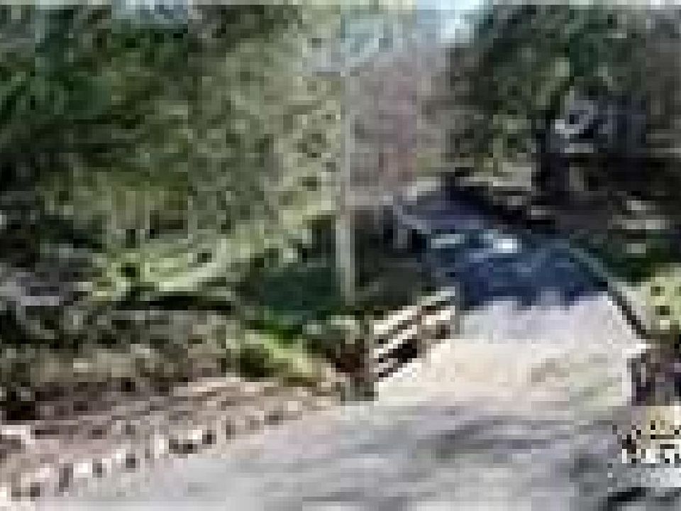 2nd image of 31704 Saddletree Dr