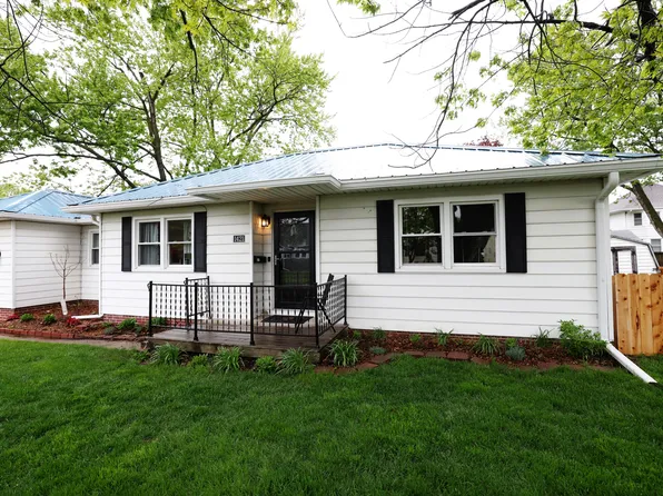 1421 1st St, Boone, IA 50036