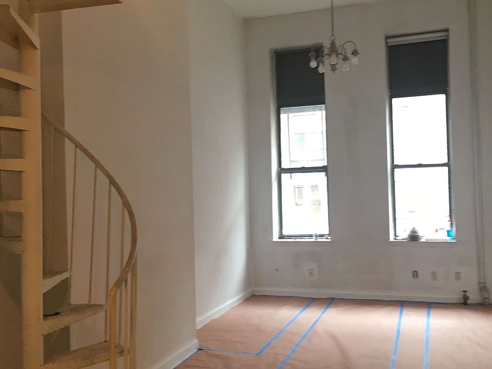 1st image of 95 Saint Marks Pl APT 4