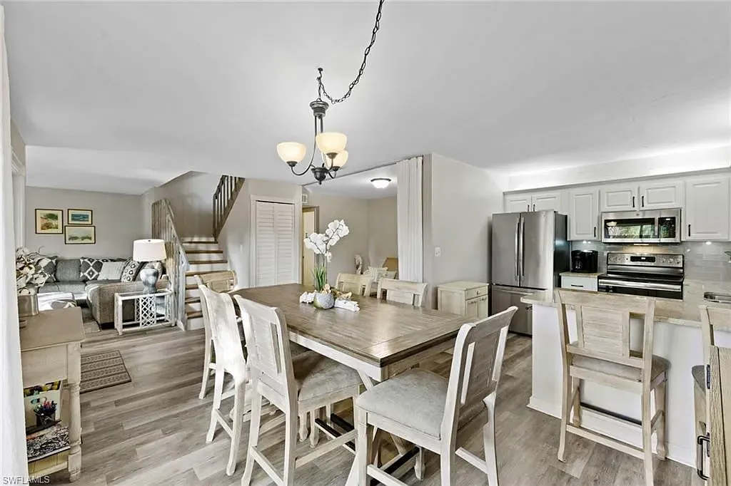 3 bed, 2.5 bath, 1772 sqft, $2,000 — Photo 1