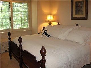 5th image of 8D Gallatin Dr