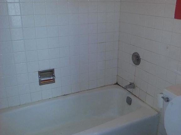 2nd image of 4300 W Ford City Dr #14