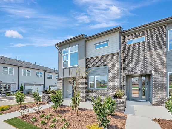 8 Quietwood Way