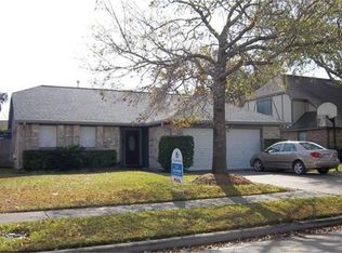 10916 Mulberry Ct, La Porte, TX 77571