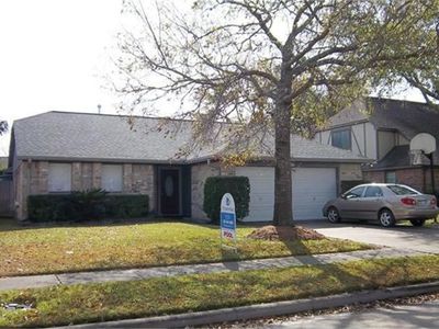 10916 Mulberry Ct, La Porte, TX, 77571