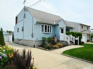 3217 Yost Blvd, Oceanside, NY 11572