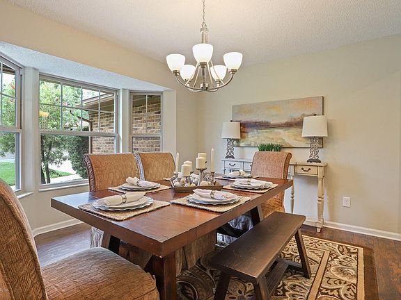 5th image of 2569 Sandlewood Cir