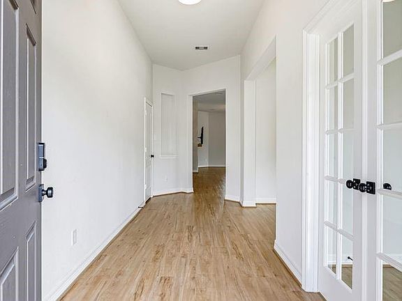 3rd image of 10006 Ocelot Ct