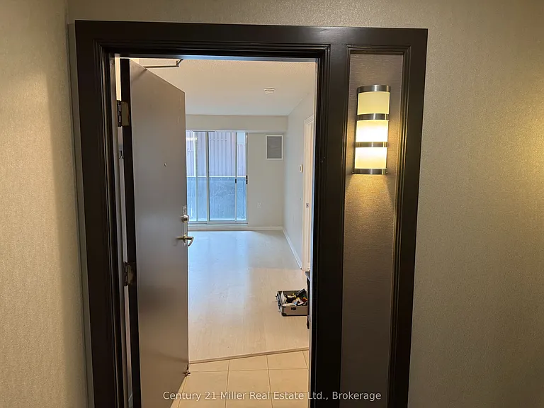 35 Finch Ave E #501 — Photo 3