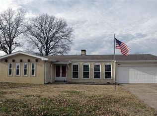 168 Sandy Shore Dr, Granite City, IL