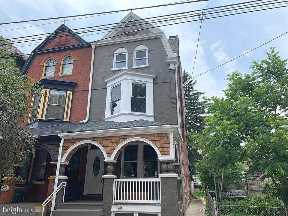 1st image of 142 N Plum St