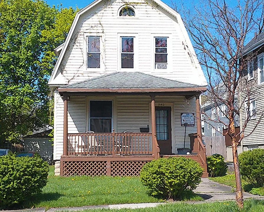 340 Roosevelt Ave