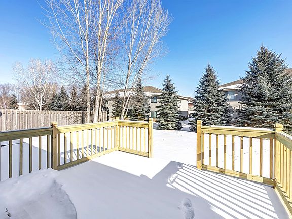 5th image of 1320 Cardinal Ln