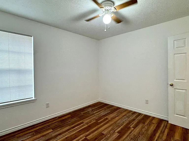 15027 Winding Black Cherry Ln — Photo 29
