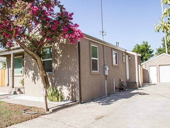 3rd image of 2855 Poquita St