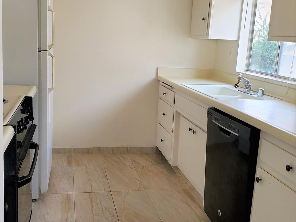 Sunny West Facing Kitchen
