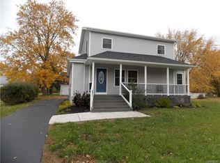 5999 Godfrey Rd, Burt, NY 14028