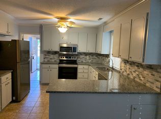 8718 Golf Ridge Dr, Charlotte, NC 28277