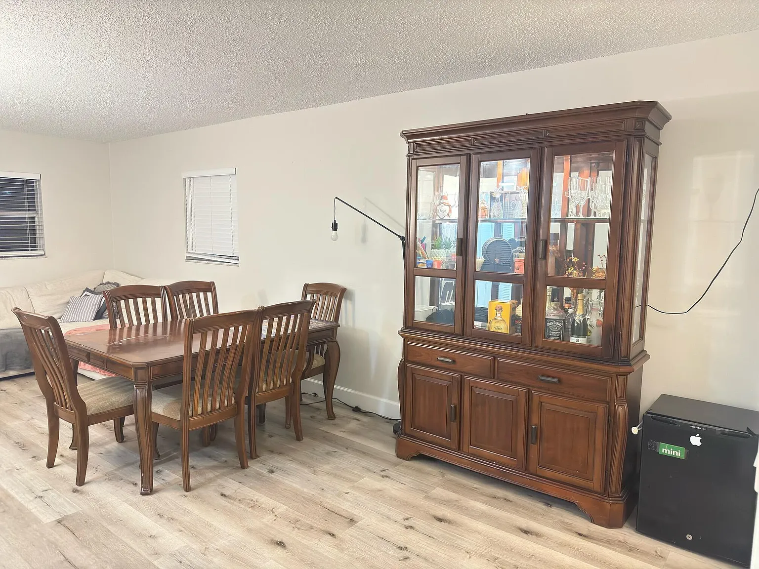 2 bed, 1.0 bath, 800 sqft, $1,895 — Photo 4