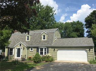 130 Pine Ridge Rd, Fayetteville, NY 13066