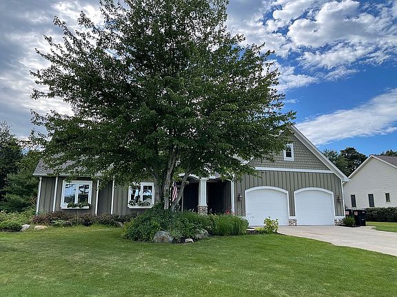3rd image of 12257 Highland Dr