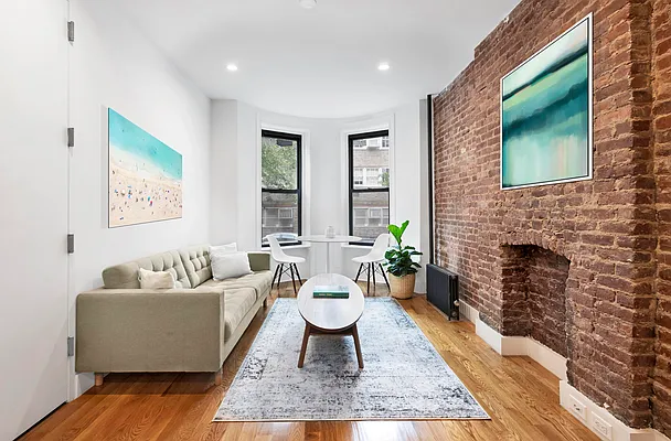 Rented by Compass | media 10