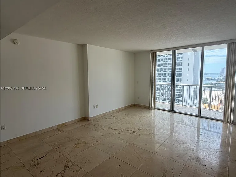 1750 N Bayshore Dr #2308 — Photo 4