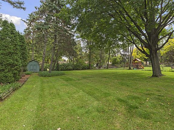 4th image of 5438 Twin Lake Blvd E