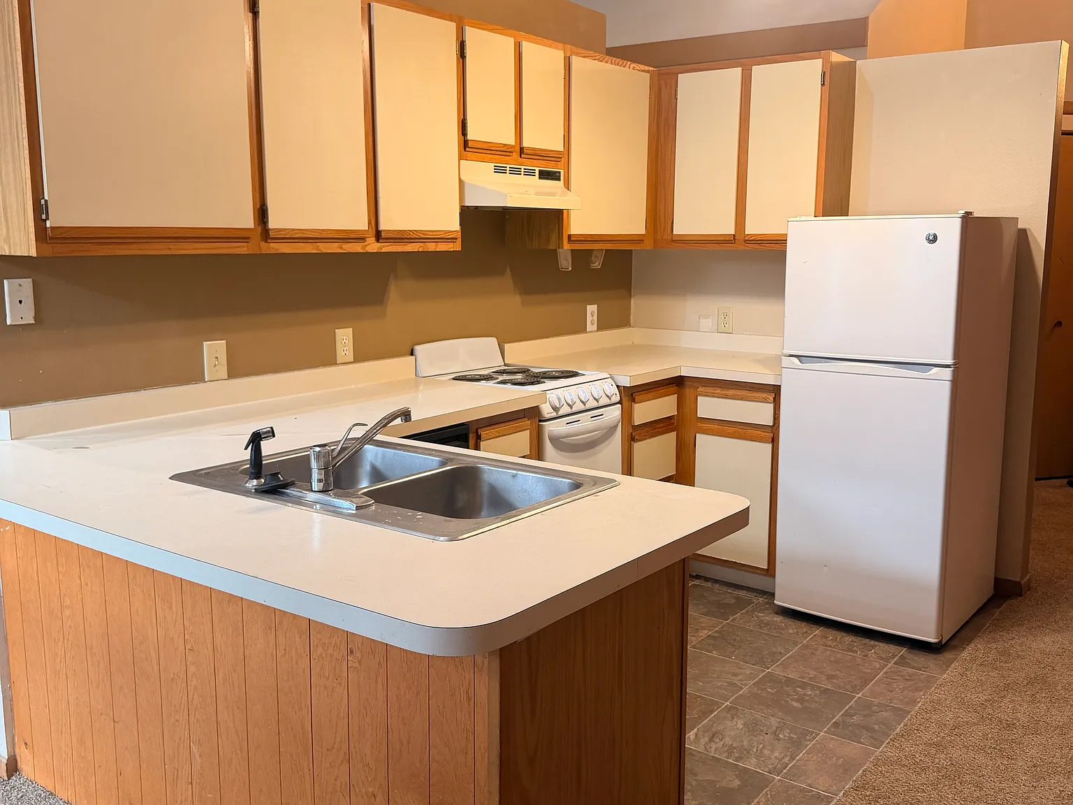 Studio, 550 sqft, $900 — Photo 4