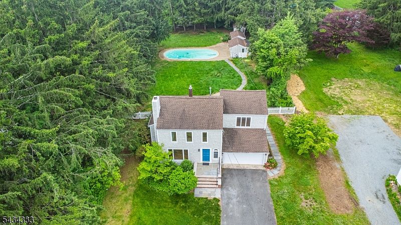 1st image of 163 Sand Spring Rd
