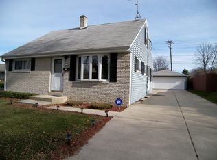 3750 S Griffin Ave, Milwaukee, WI 53207