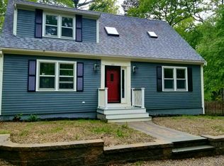 551 Lumbert Mill Rd, Centerville, MA 02632