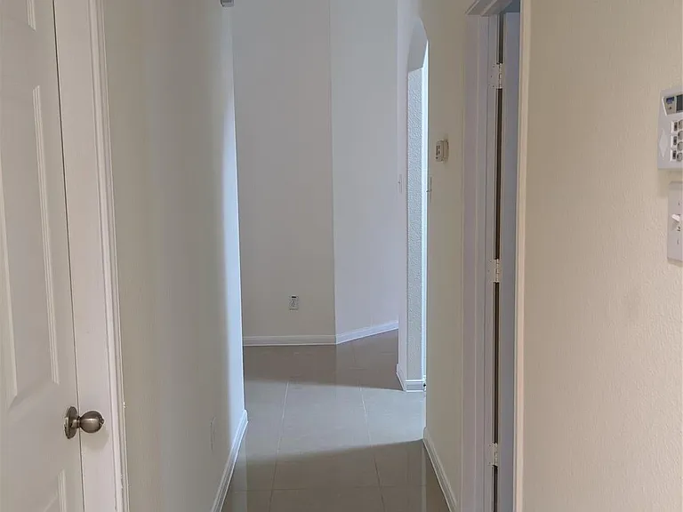 25211 Sierra Woods Ln — Photo 7