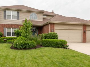 691 Turtledove Ln, New Lenox, IL 60451