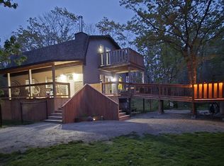 67 Oak Ln, Shelburne, NS B0W 1E0