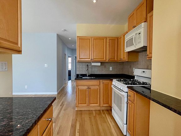 4th image of 7514 68th Ave Floor 2