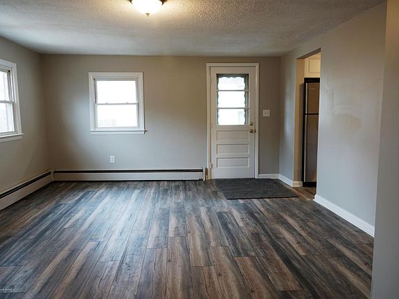 4th image of 125 Beacon Blvd