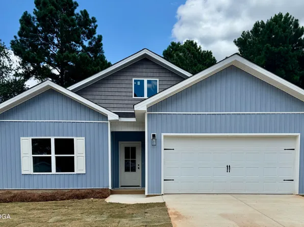 205 Laurel Woods Dr, Warner Robins, GA 31088