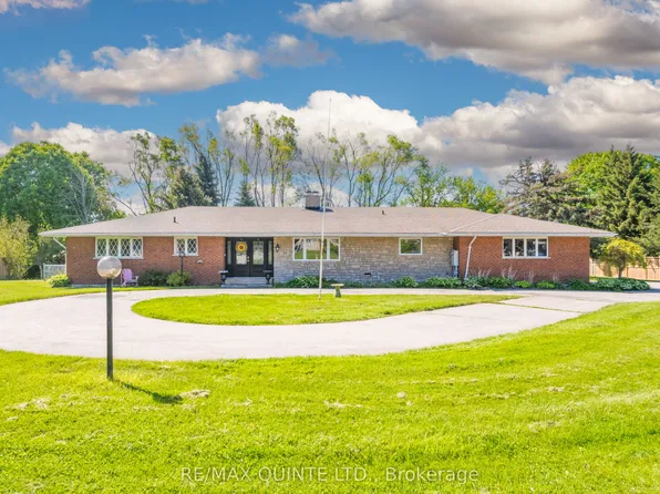 25 Singleton St, Brighton, ON K0K 1H0