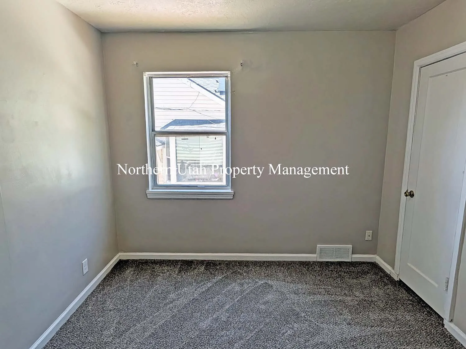 3 bed, 1.0 bath, 1482 sqft, $1,500 — Photo 3
