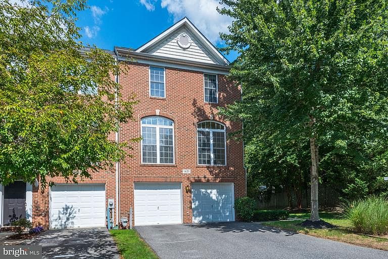1st image of 1431 Thornbury Ct