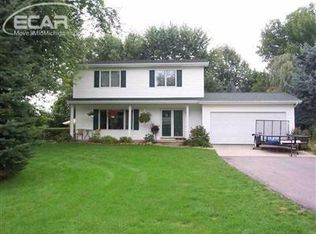 7111 N Center Rd, Mount Morris, MI 48458