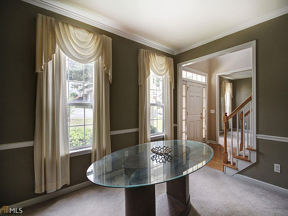 5th image of 175 Glengary Ct