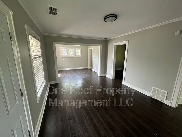 2450 Benton Blvd #B — Photo 10