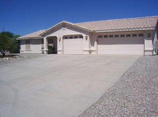 1560 Neptune Dr, Lake Havasu City, AZ 86404