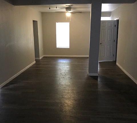 3rd image of 2901 Avenue L