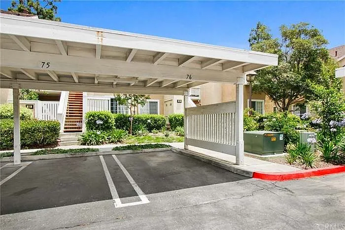 3 bed, 1264 sqft, $1,800 — Photo 2
