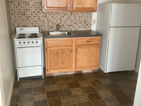2nd image of 17939 Lakeshore Blvd #101