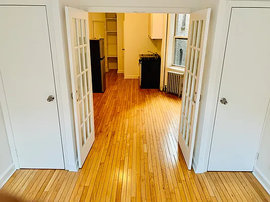 Rented by Corcoran | media 34